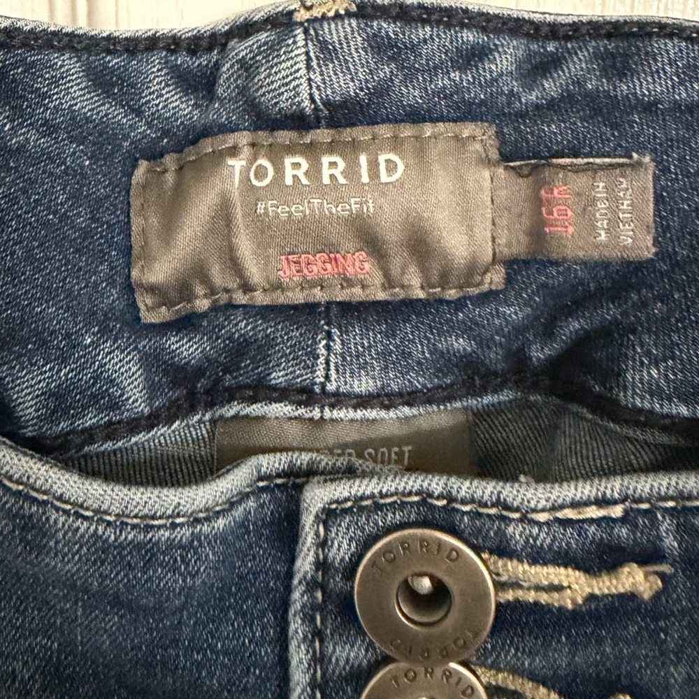 Torrid Jeggings - Picture 4 of 5